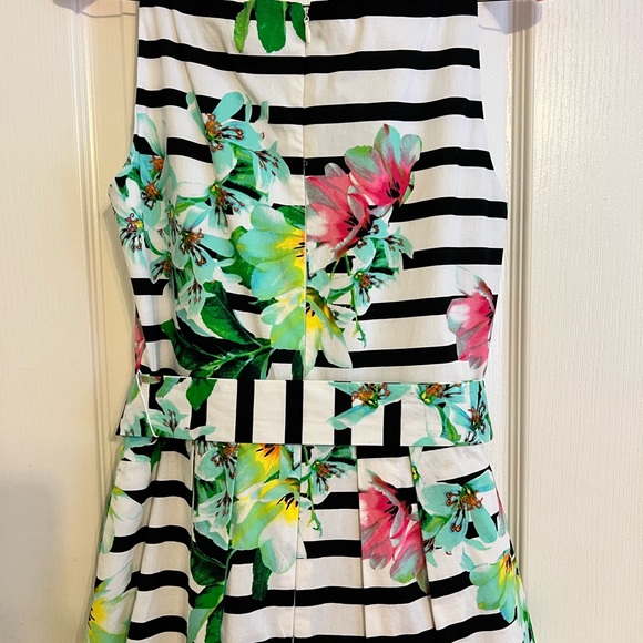 Leslie Fay Black and White Striped Floral Midi Dress size 4 ptp 16 length 38 - Picture 4 of 8